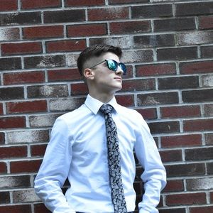 Meet your Posher, Eddie